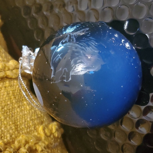 Bradford Exchange Wolf Spirit of the Wilderness Ornament - Picture 2 of 4